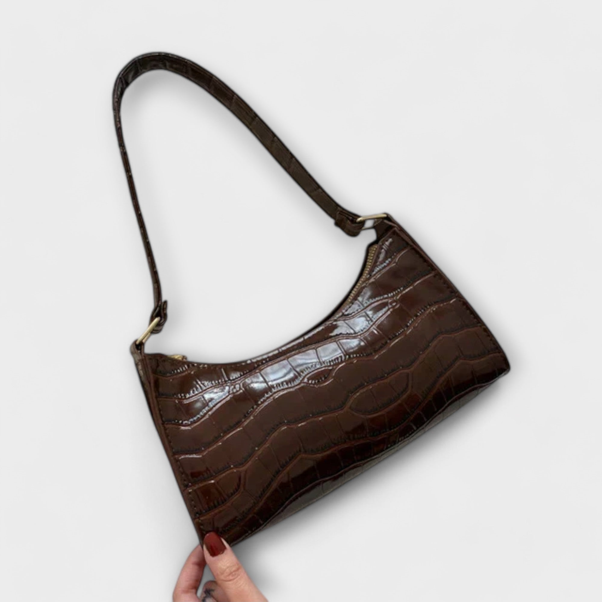 RAQUEL™ – Bolso brillante con estilo clásico