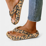 Lola Chanclas de Suela Gruesa con Estampado de Leopardo