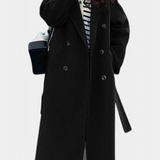 Nadiana Trench Largo con Diseño Atemporal