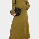 Patricia Conjunto de Suéter de Cuello Alto y Falda Maxi