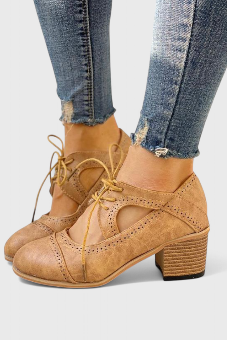 Coral Zapatos de Inspiración Vintage con Encanto Atemporal