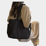 Tilda – Bolsa tote acanalada con detalle de cordón